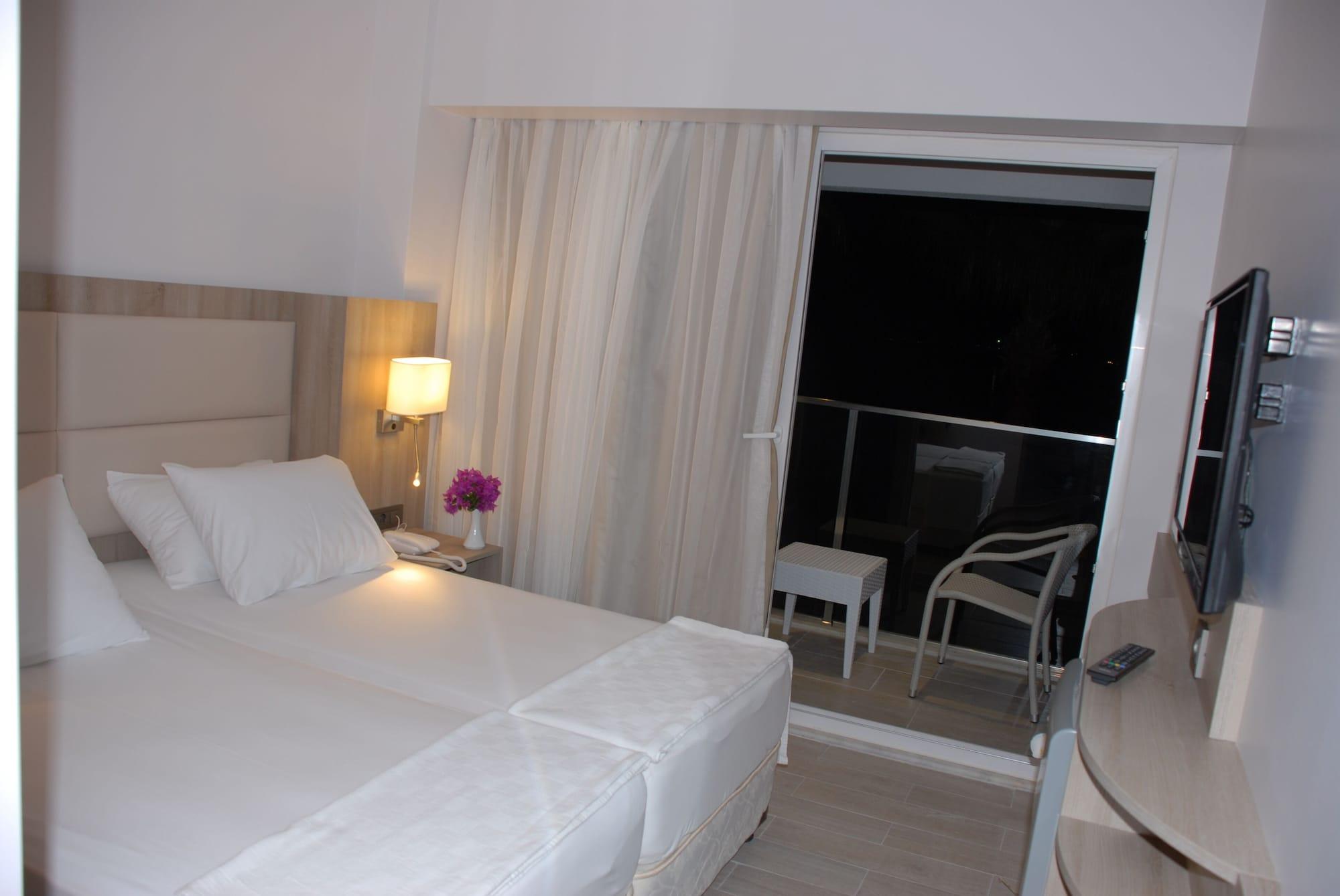 מרמריס Begonville Beach Hotel - Adult Only מראה חיצוני תמונה